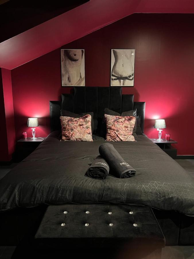 Parenthese Love - Amour & Tentation Suite Balneo Spa Proche Orly-Paris La Ville-du-Bois Ngoại thất bức ảnh