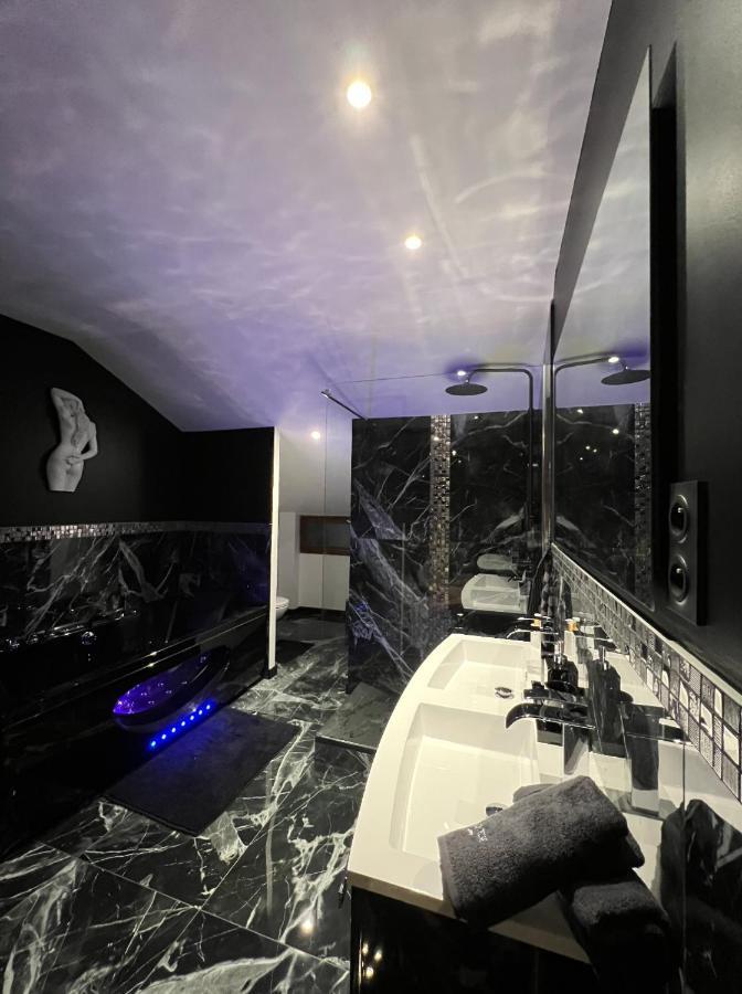 Parenthese Love - Amour & Tentation Suite Balneo Spa Proche Orly-Paris La Ville-du-Bois Ngoại thất bức ảnh