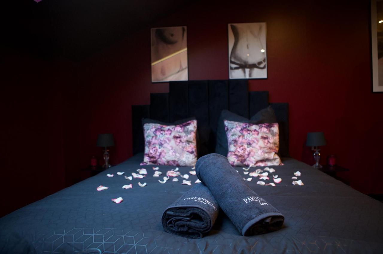 Parenthese Love - Amour & Tentation Suite Balneo Spa Proche Orly-Paris La Ville-du-Bois Ngoại thất bức ảnh